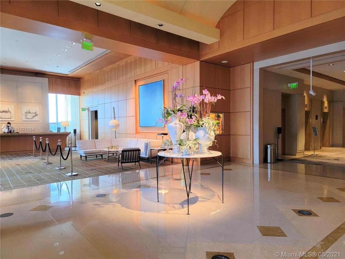 Four Seasons Suite 마이애미 외부 사진